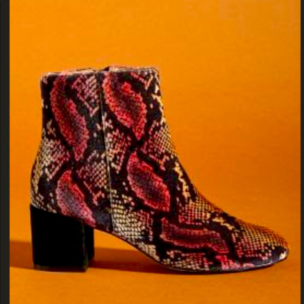 ANTHROPOLOGIE PRINTED VELVET ANKLE BOOTS - 8